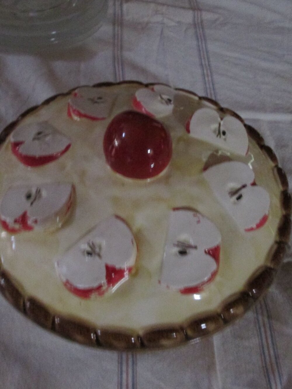 vtg 2 pc 12 in apple pie plate made in Portugal Very good condition